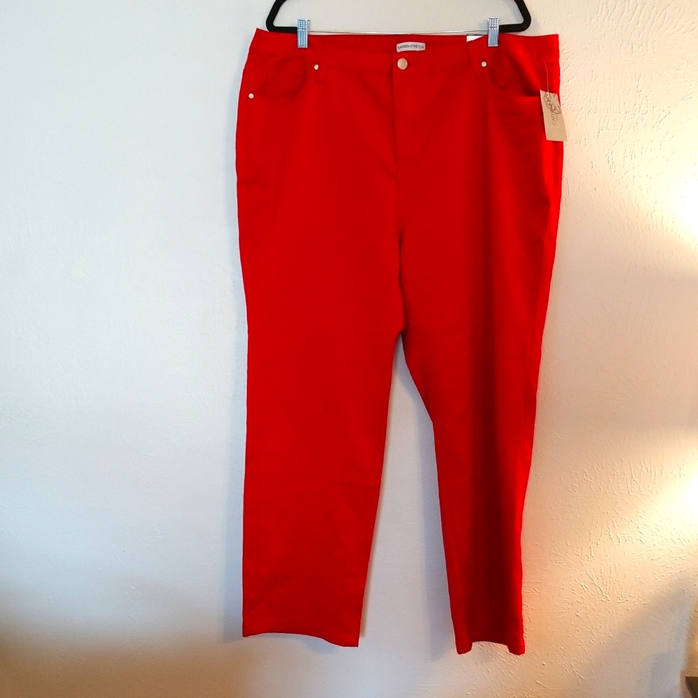 Catherine's 24w Red Stretch relaxed 4 pocket Pants